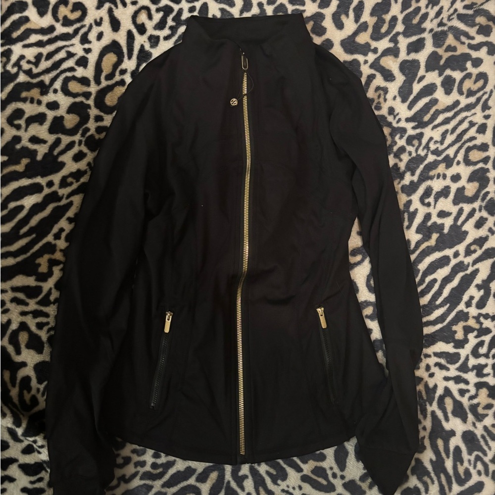 Black and Gold Lululemon Define Jacket (Not cropped) Womens Size 6  BNWOT